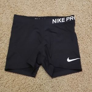 NIKE PRO SHORTS